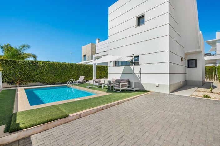 Image No.25-3 Bed Villa for sale