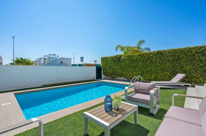 Image No.26-3 Bed Villa for sale