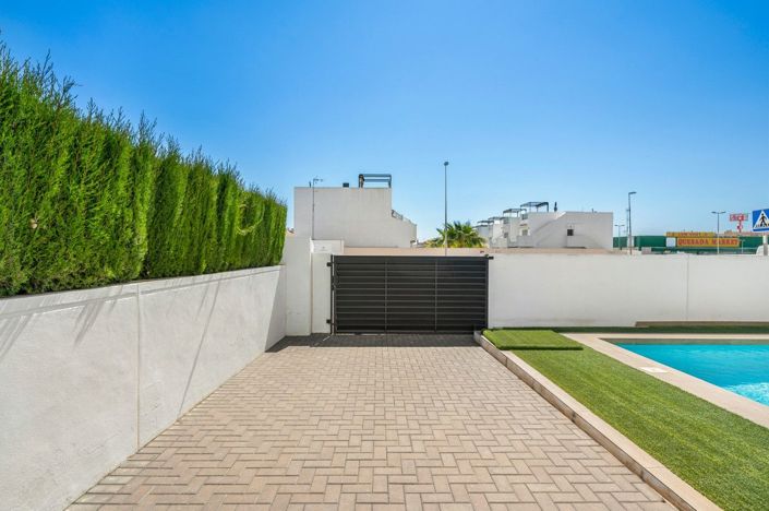 Image No.30-3 Bed Villa for sale