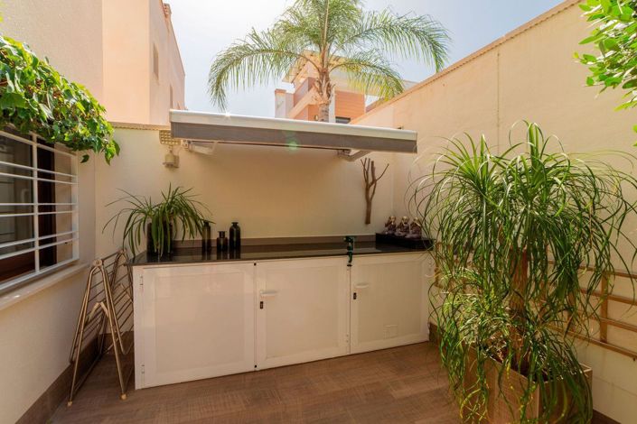 Image No.43-3 Bed Villa for sale