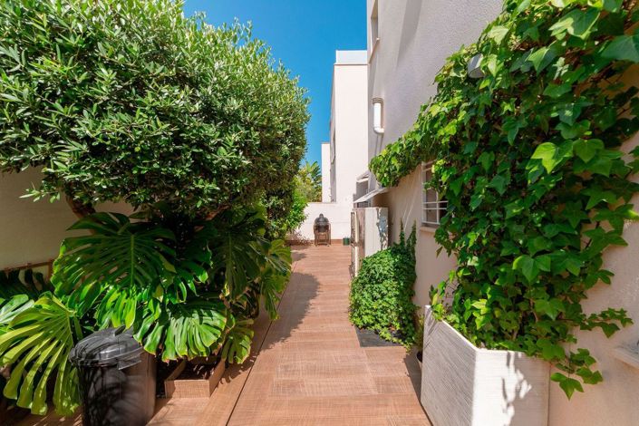 Image No.44-3 Bed Villa for sale