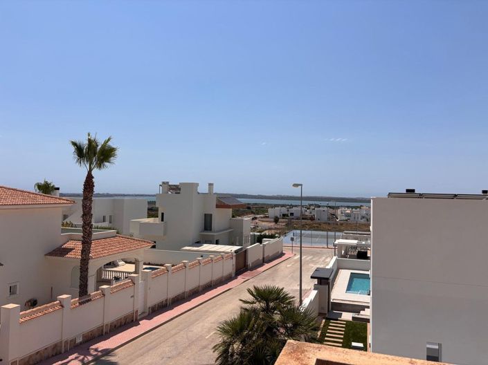 Image No.11-4 Bed Villa for sale