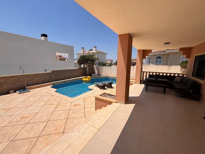 Image No.21-4 Bed Villa for sale
