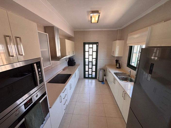 Image No.24-4 Bed Villa for sale