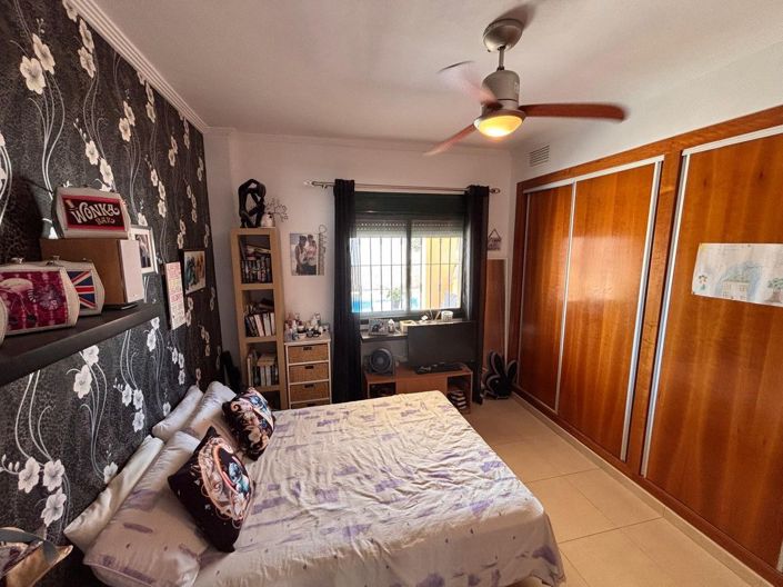 Image No.3-4 Bed Villa for sale