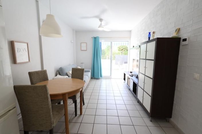 Image No.10-1 Bed Apartment for sale