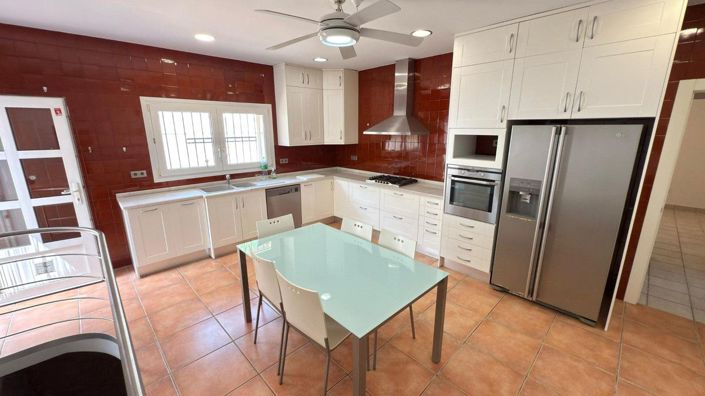 Image No.46-6 Bed Villa for sale