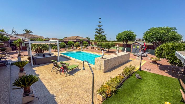Image No.17-3 Bed Villa for sale