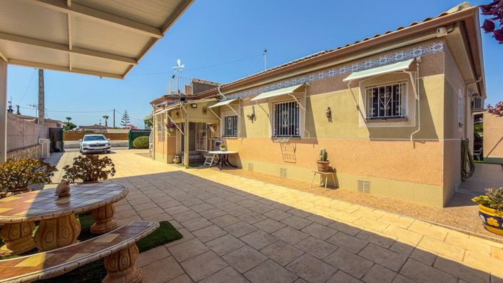 Image No.23-3 Bed Villa for sale