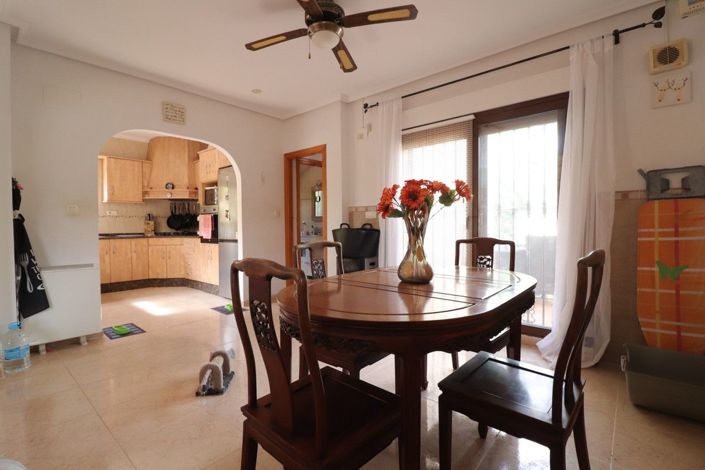 Image No.11-3 Bed Villa for sale