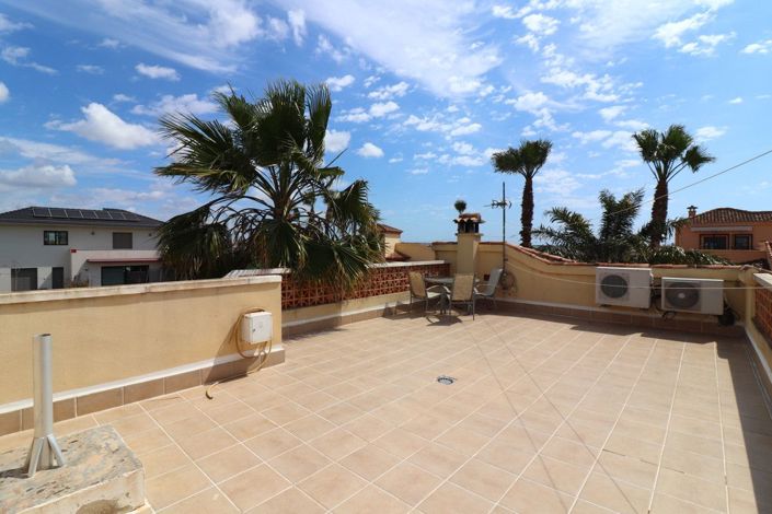Image No.33-3 Bed Villa for sale