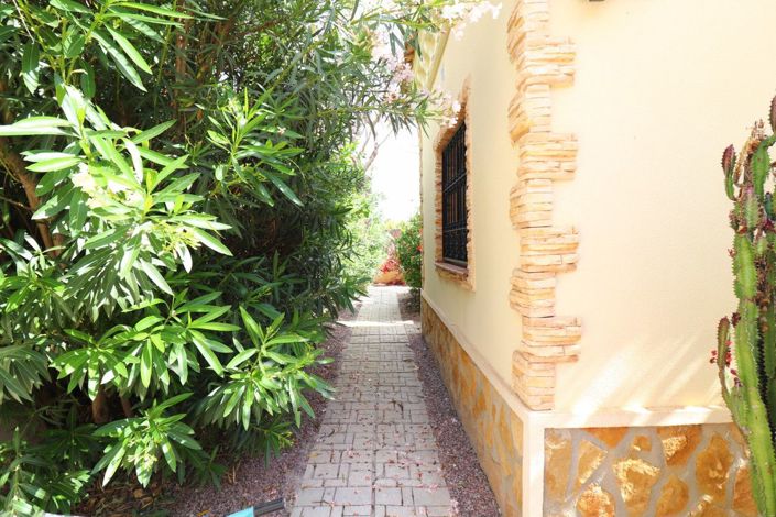 Image No.36-3 Bed Villa for sale
