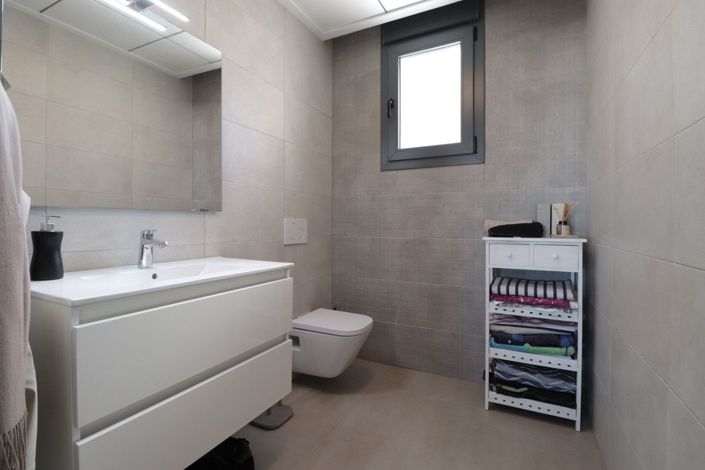 Image No.24-3 Bed Villa for sale
