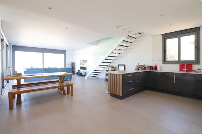 Image No.8-3 Bed Villa for sale