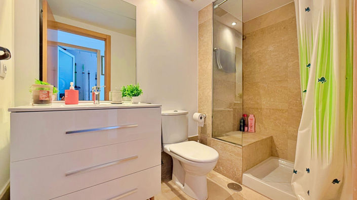 Image No.17-2 Bed Apartment for sale