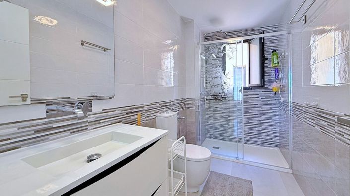 Image No.22-3 Bed Apartment for sale