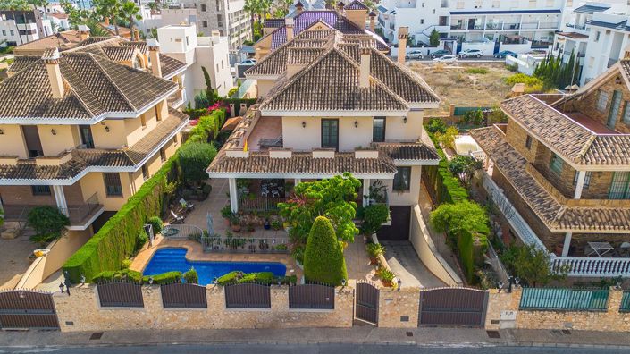 Image No.11-6 Bed Villa for sale