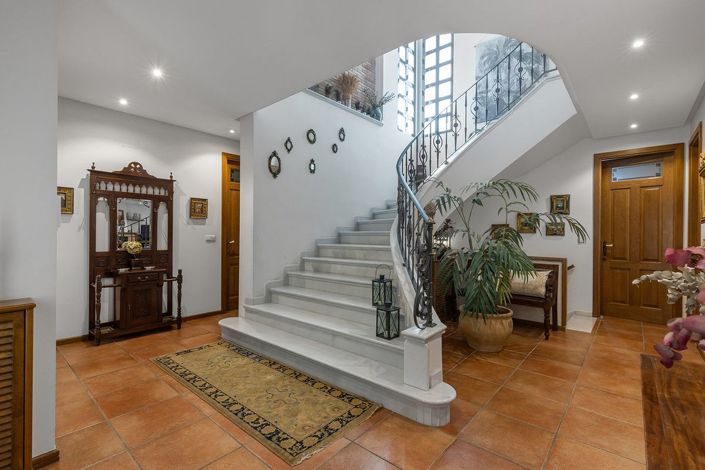 Image No.20-6 Bed Villa for sale