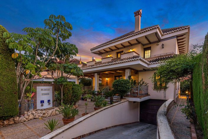 Image No.3-6 Bed Villa for sale