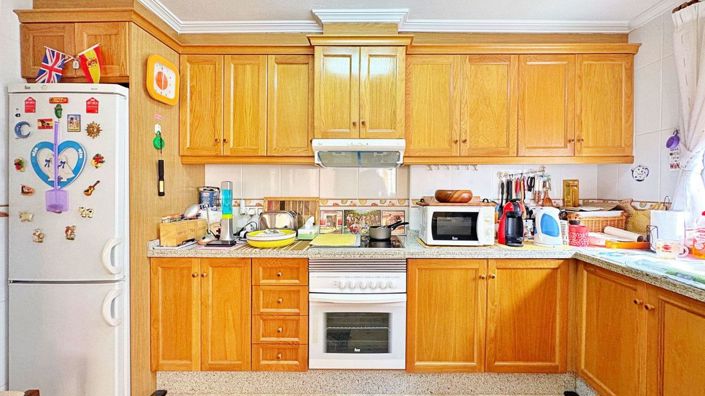Image No.17-3 Bed House for sale