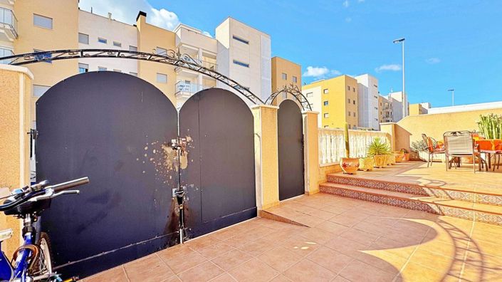 Image No.35-3 Bed House for sale