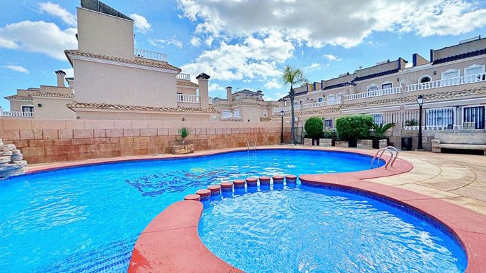 Image No.42-3 Bed House for sale