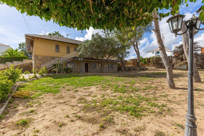 Image No.48-5 Bed Villa for sale