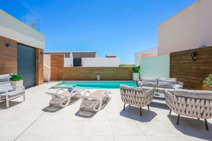 Image No.36-4 Bed Villa for sale
