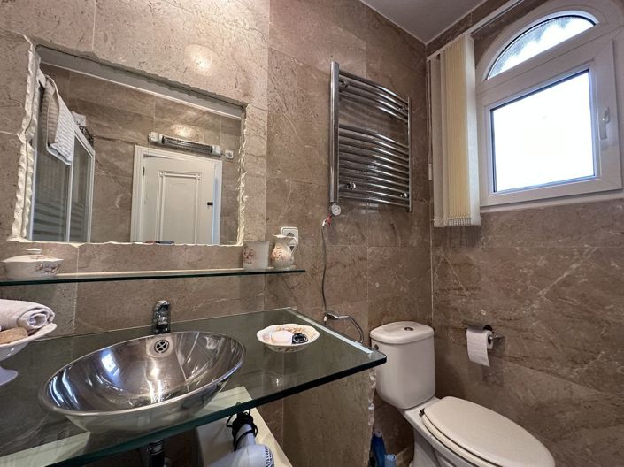 Image No.31-5 Bed Villa for sale