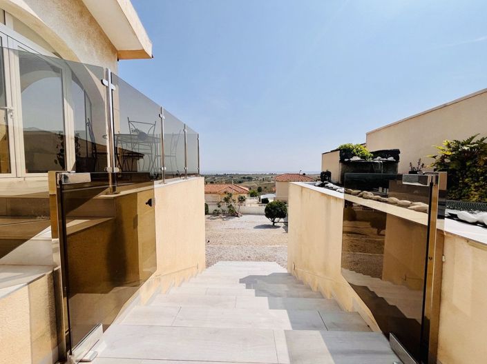 Image No.34-5 Bed Villa for sale