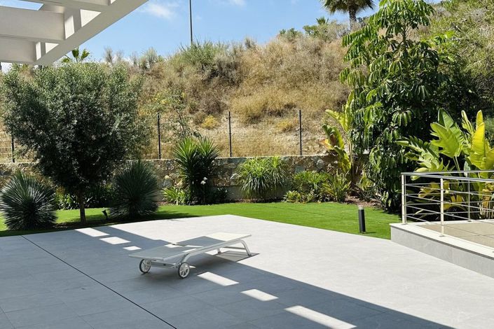 Image No.41-6 Bed Villa for sale