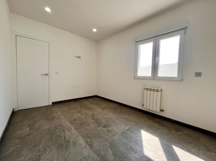 Image No.11-6 Bed Villa for sale