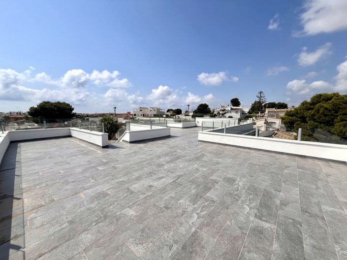 Image No.29-6 Bed Villa for sale
