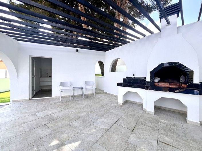 Image No.32-6 Bed Villa for sale