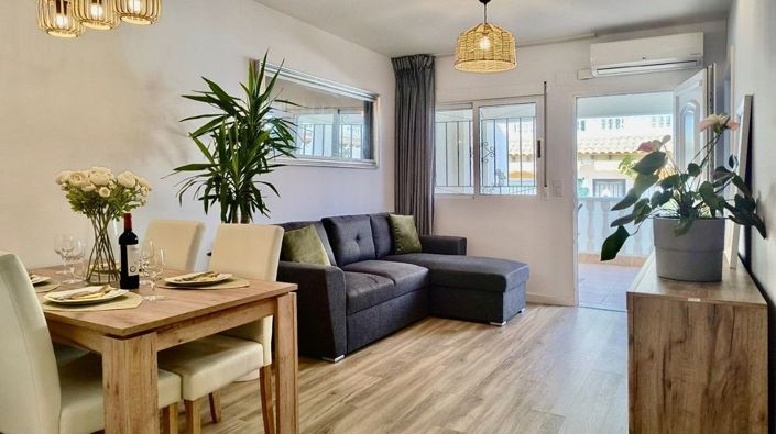 Image No.3-3 Bed House for sale