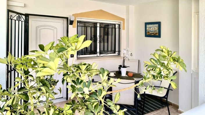 Image No.32-3 Bed House for sale
