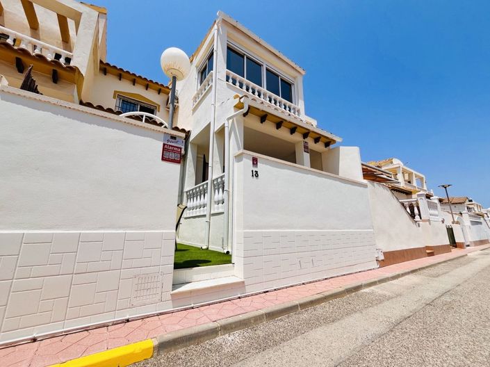 Image No.36-3 Bed House for sale