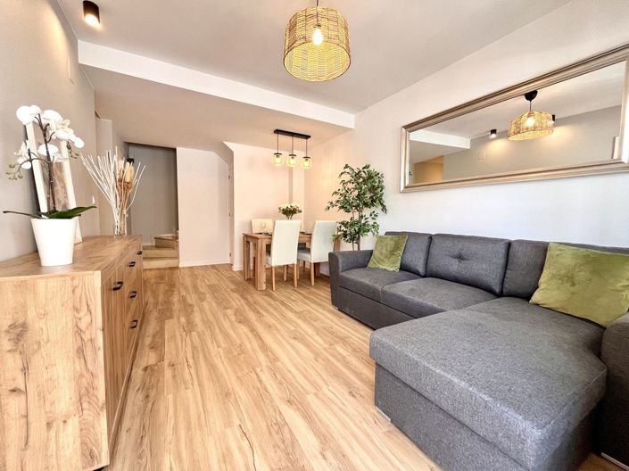 Image No.6-3 Bed House for sale