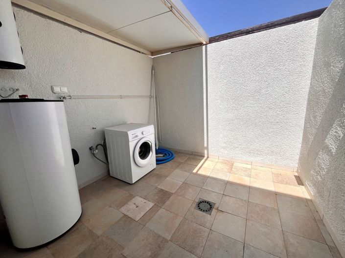 Image No.24-2 Bed House for sale