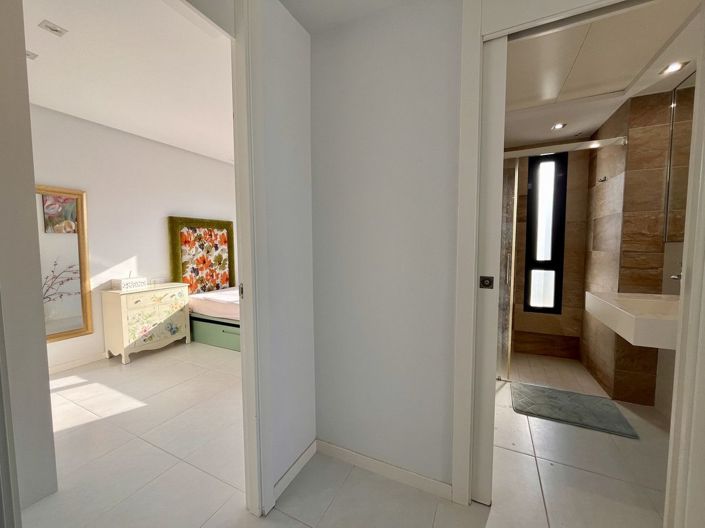 Image No.17-3 Bed Villa for sale
