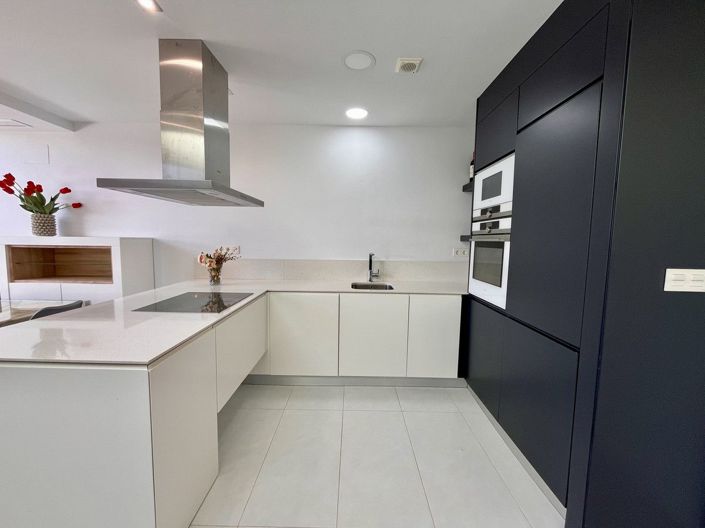 Image No.4-3 Bed Villa for sale