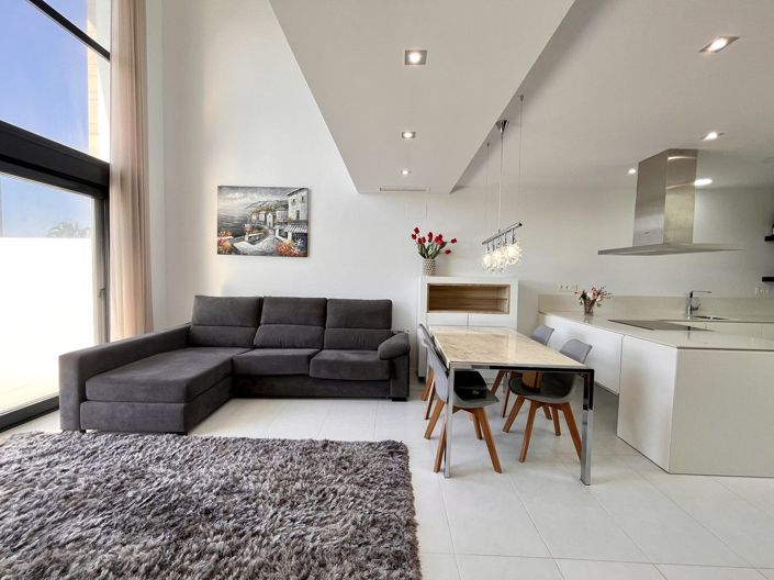 Image No.9-3 Bed Villa for sale