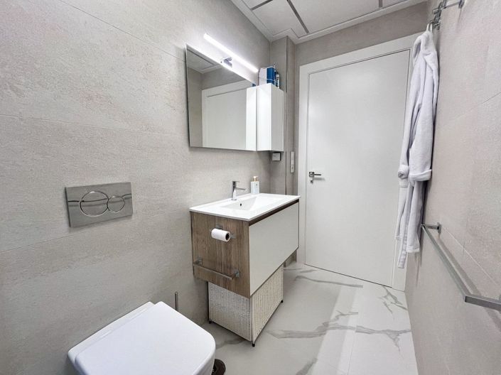 Image No.17-2 Bed Apartment for sale