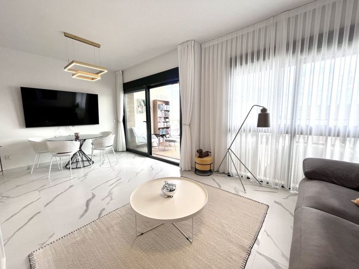 Image No.19-2 Bed Apartment for sale