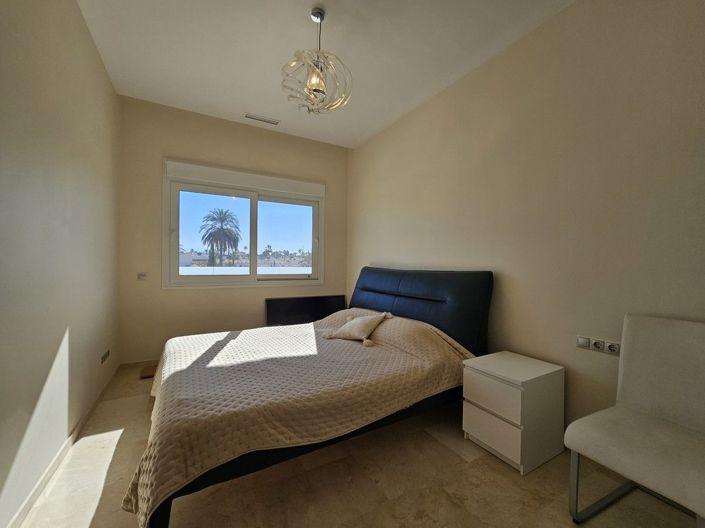 Image No.16-5 Bed Villa for sale