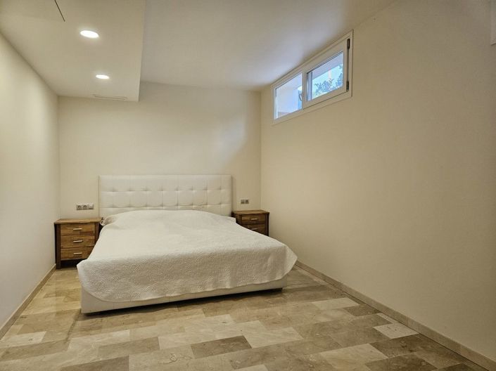 Image No.19-5 Bed Villa for sale