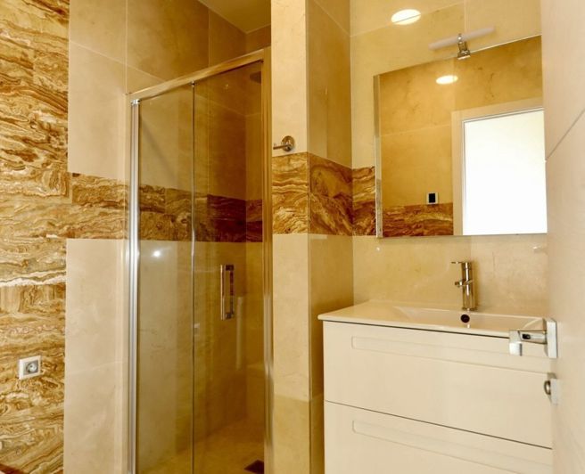 Image No.27-5 Bed Villa for sale