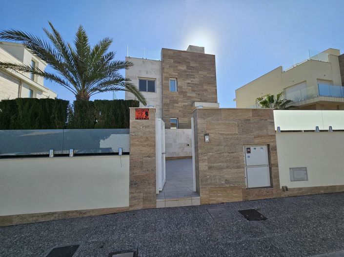 Image No.34-5 Bed Villa for sale