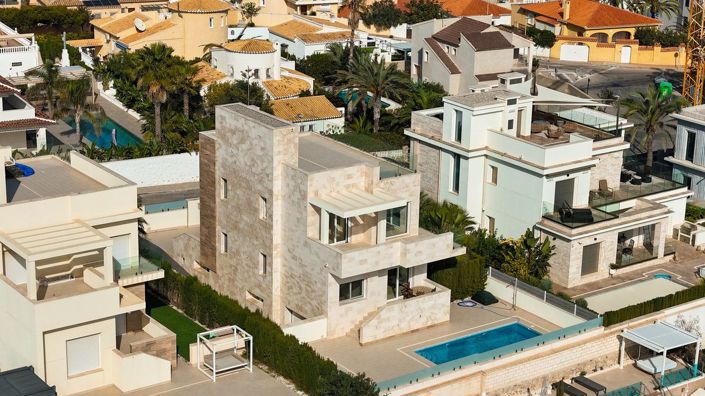 Image No.38-5 Bed Villa for sale