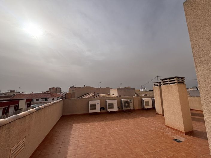 Image No.33-2 Bed Apartment for sale